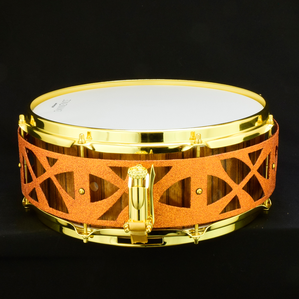 Offram frake over ash stave shell free-floatinf snare