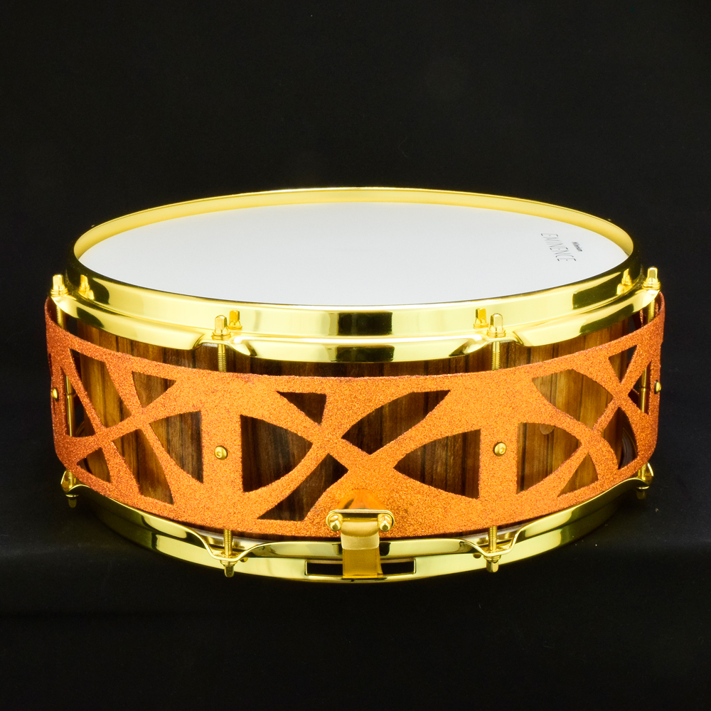 Offram frake over ash stave shell free-floatinf snare
