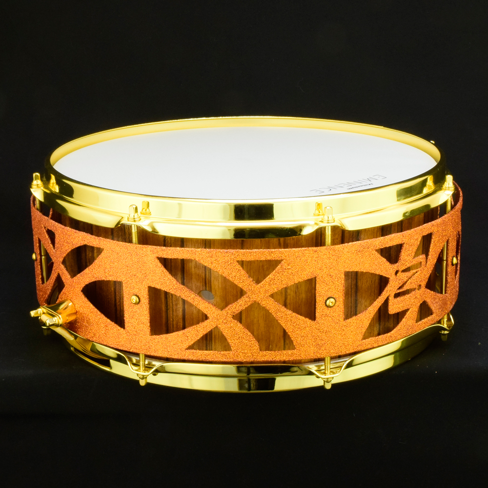 Offram frake over ash stave shell free-floatinf snare