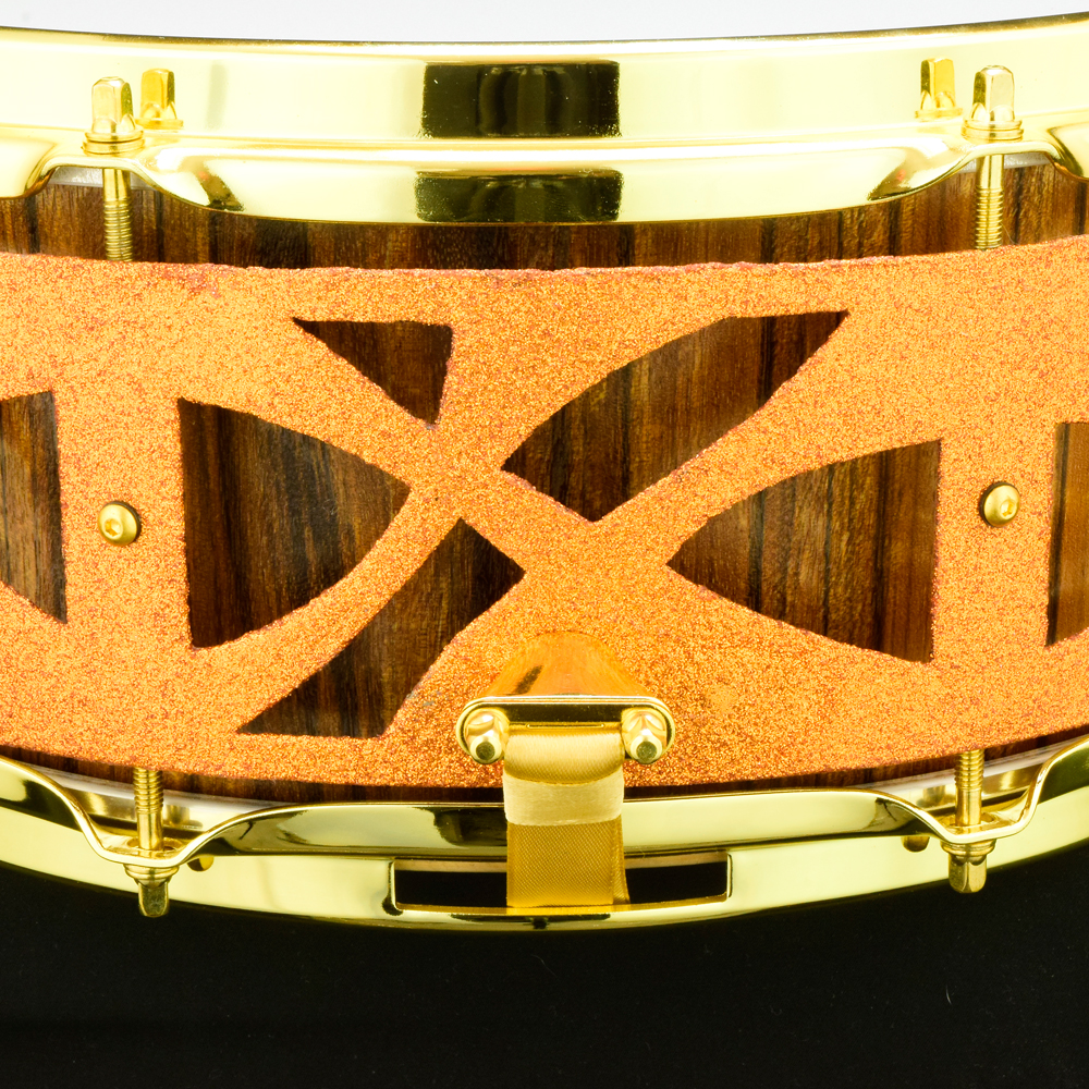 Offram frake over ash stave shell free-floatinf snare