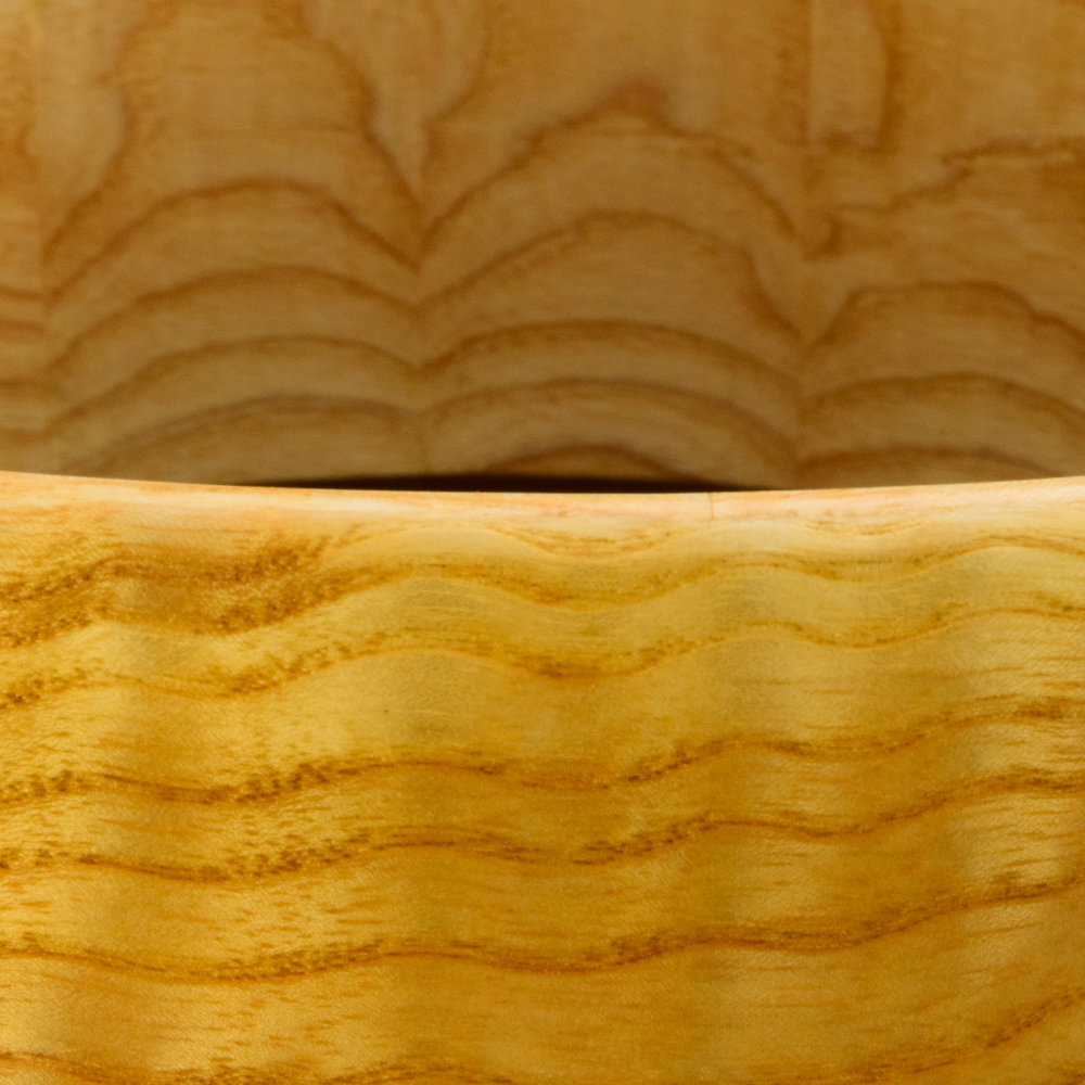 Ash stave shell with real wood veneer