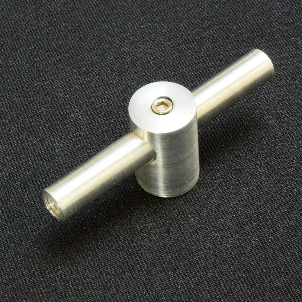 Single point tube lugs with free-floating option