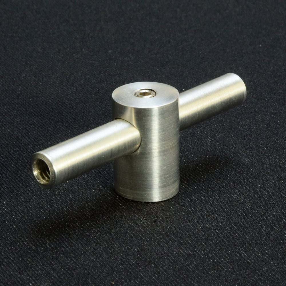 Single point tube lugs with free-floating option