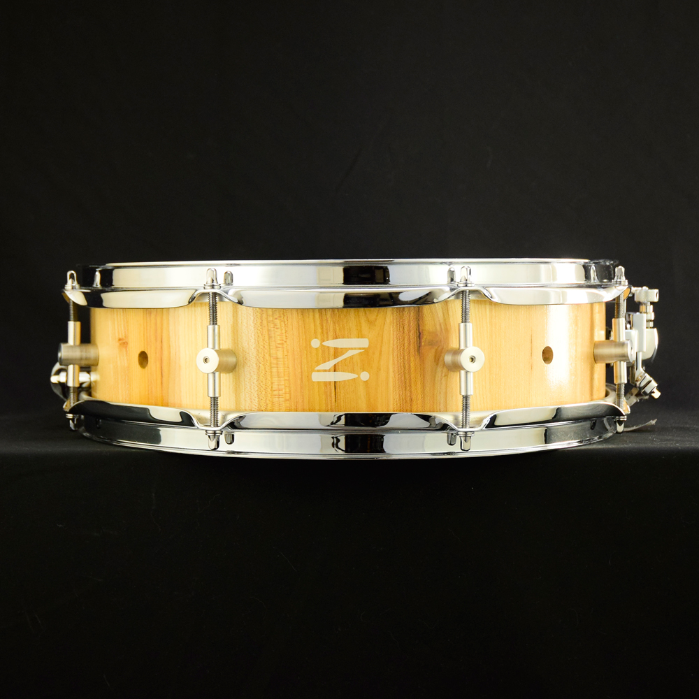 Stave shell piccolo with free-floating option made from Elm wood