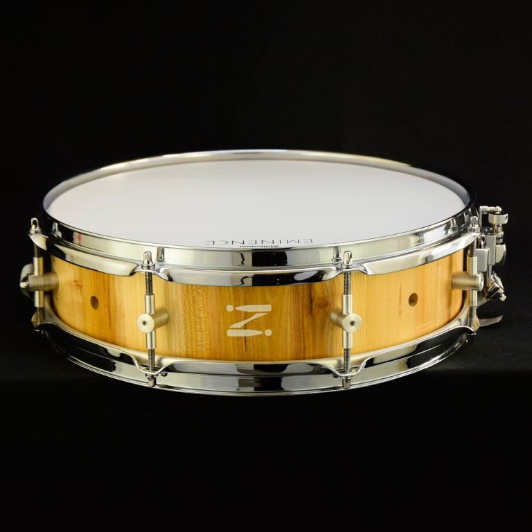 Stave shell piccolo with free-floating option made from Elm wood