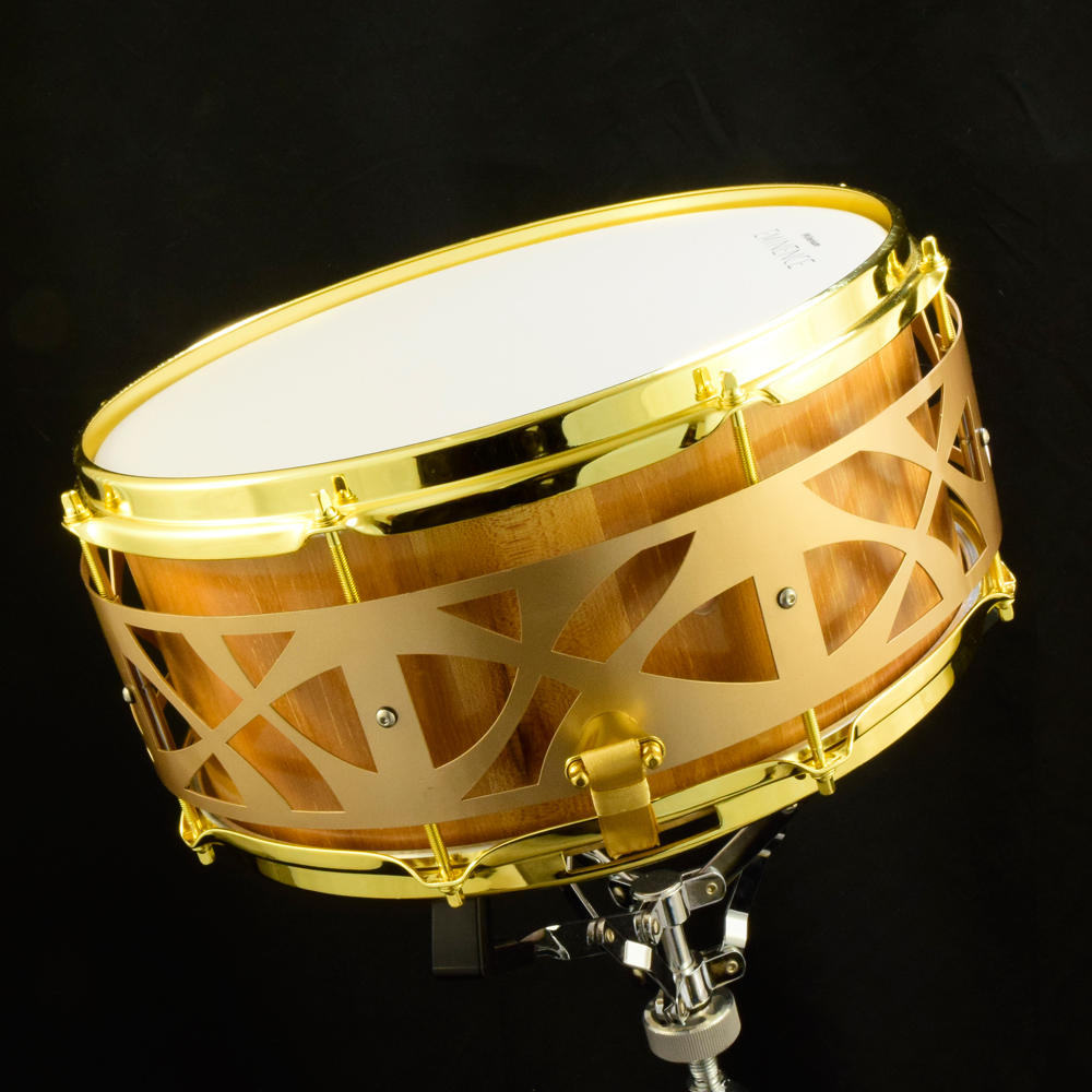 Alder stave free-floating 14x6.5 inches, gold hardware